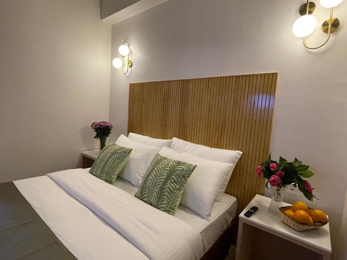 Hotel Pegasus Crown Shillong Bagian luar foto
