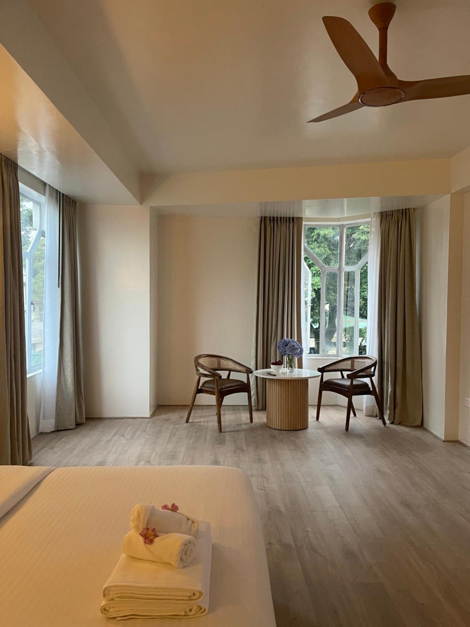 Hotel Pegasus Crown Shillong Bagian luar foto